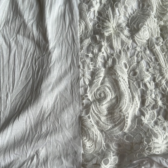Bundle 2 embroidered lace, floral-lace detailing, sleeveless tops white - Picture 8 of 16